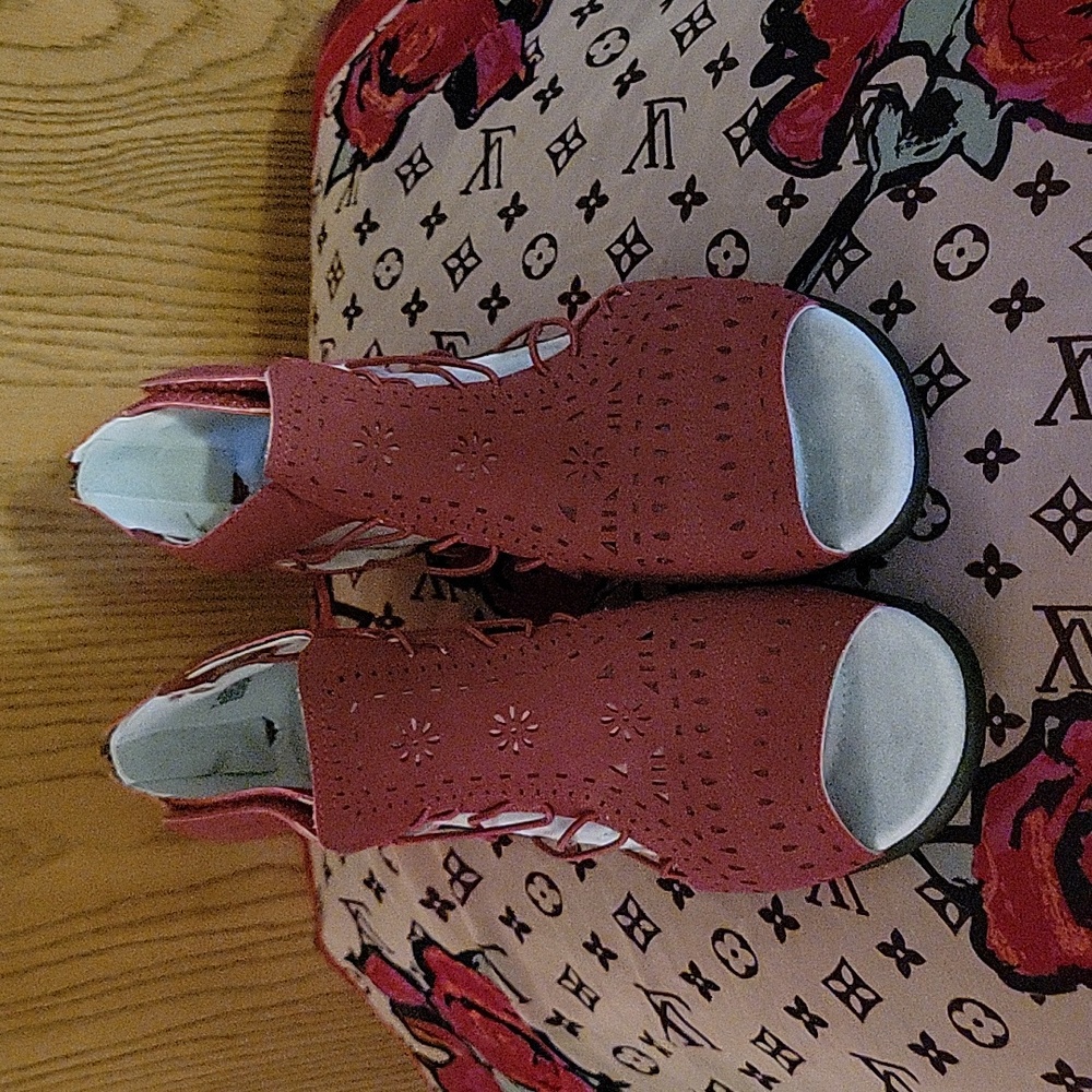Women's JBU Sandals With Comfort Foam